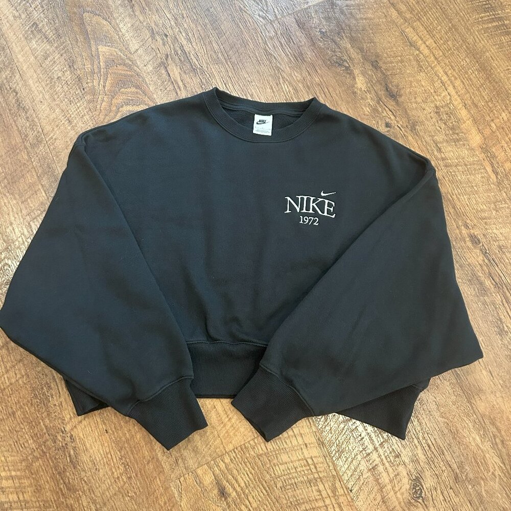 Nike Phoenix Fleece crew neck size small